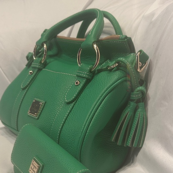 Dooney & Bourke Vibrant Green Satchel with Wallet - Picture 4 of 14